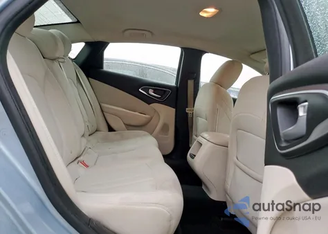 2015 Chrysler 200 Limited из США, поврежденный, VIN 1C3CCCAB3FN652763